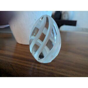 Paperweight Egg Shaped Frosted Etched Swirl 24% Lead Crystal Made In Poland